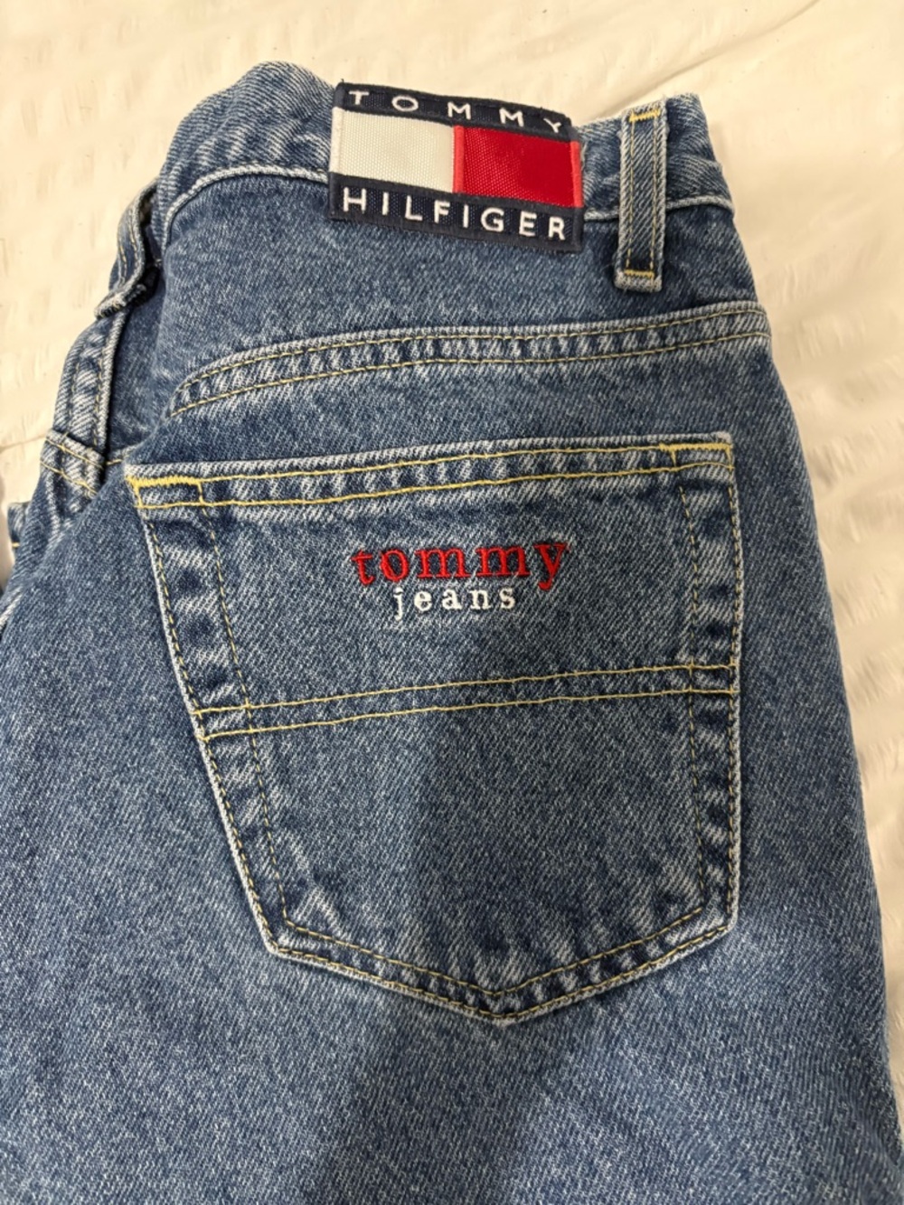 Tommy Hilfiger Blue Denim Jeans with Red Logo Accent